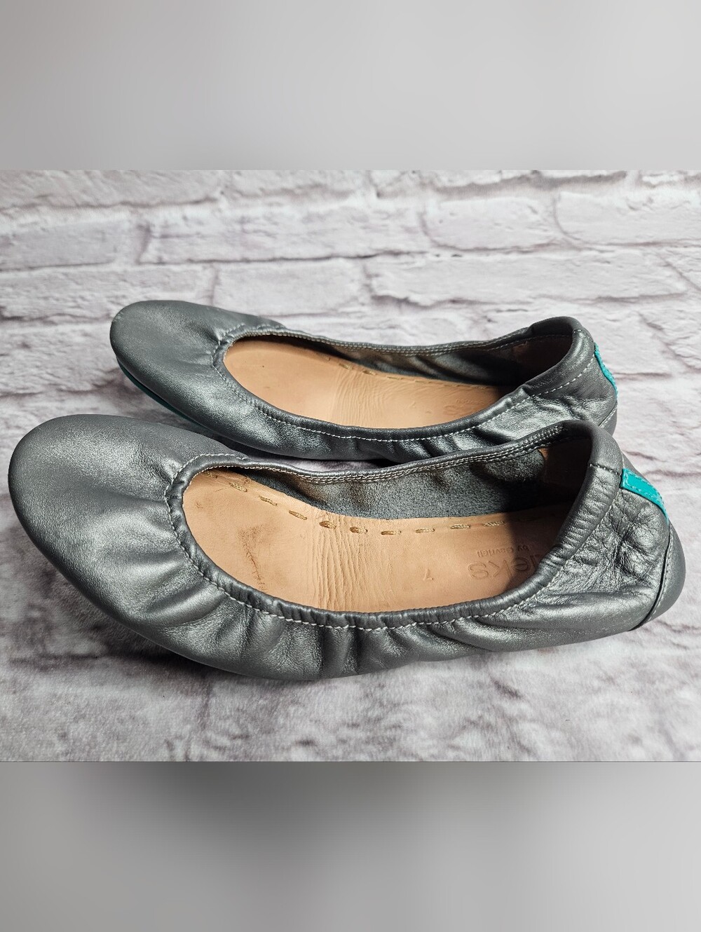 Tieks Silver Grey Pewter Size 7 Ballet Flats Shoes Womens